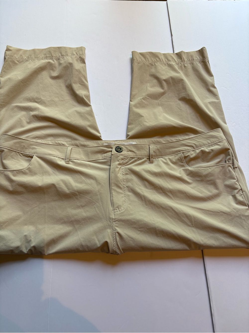 Woolrich Women's Light Weight Casual Capris in Khaki Size XL